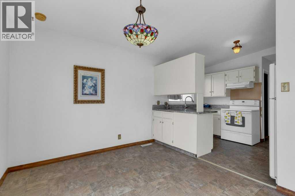 66 34 Avenue SW - 31