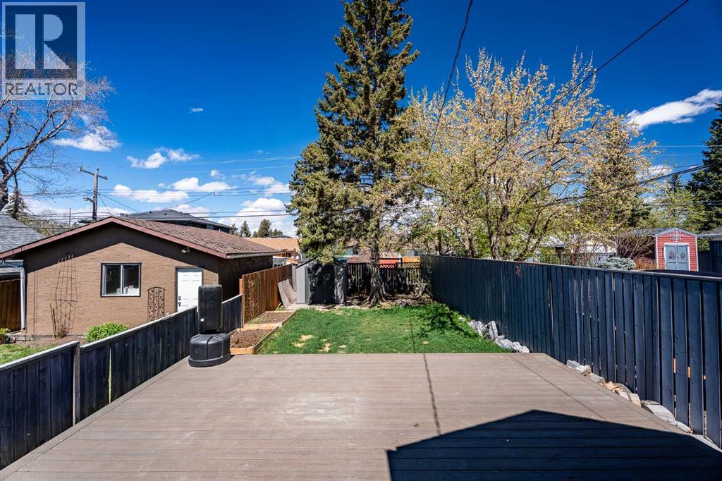 224 30 Avenue NE - 29