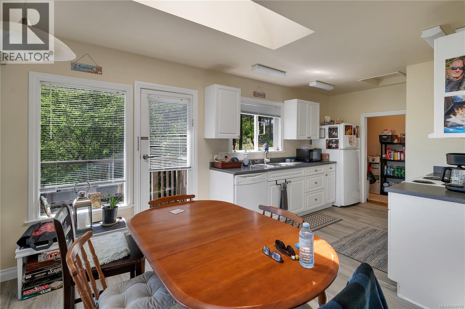 775 Endersby Rd - 39
