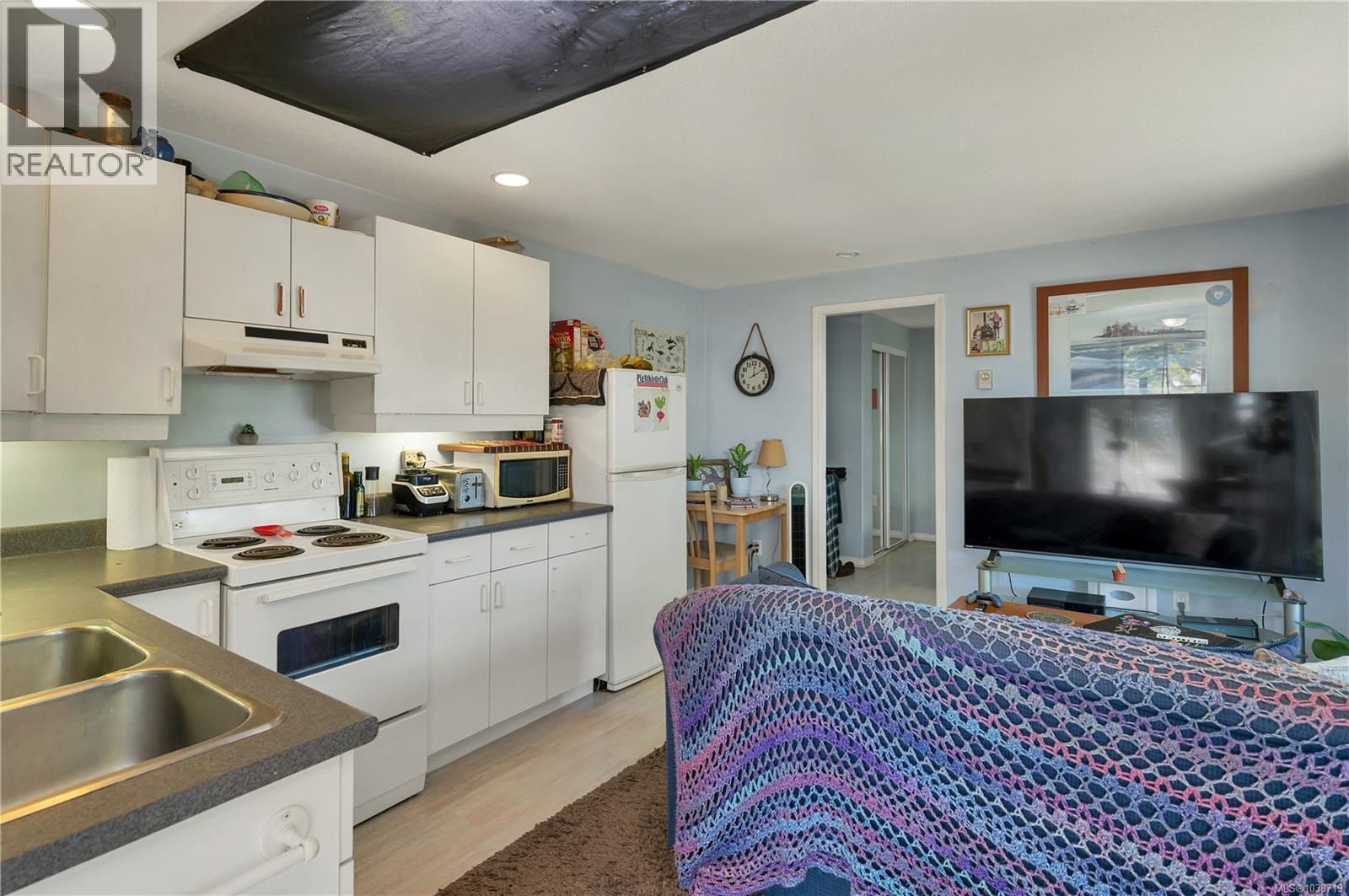 775 Endersby Rd - 56