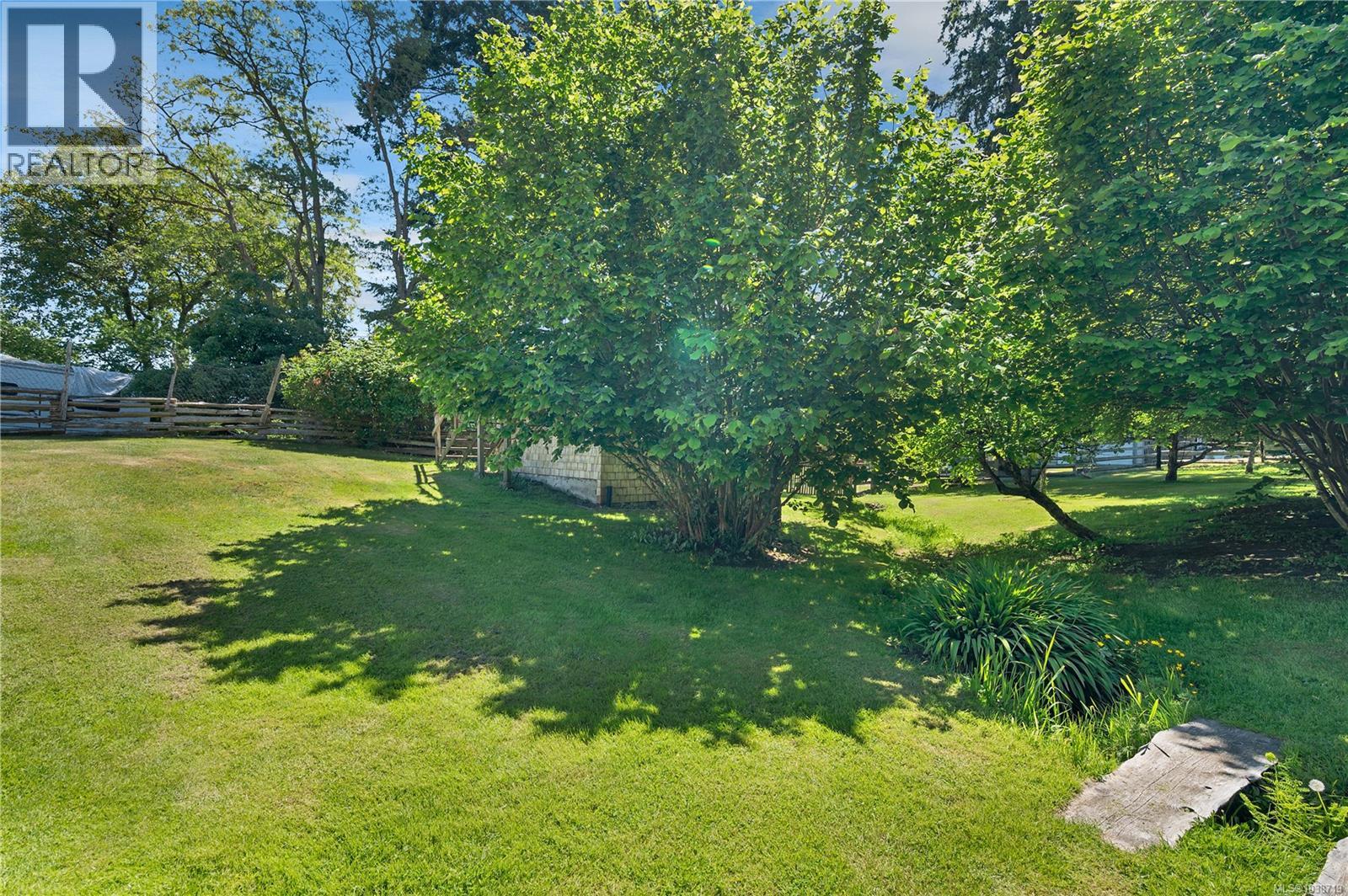 775 Endersby Rd - 68
