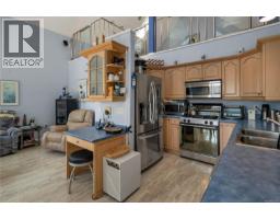 Primary Bedroom - 775 Endersby Rd, Quadra Island, BC V0P1H0 Photo 11