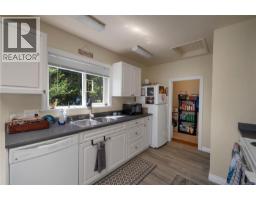 Primary Bedroom - 775 Endersby Rd, Quadra Island, BC V0P1H0 Photo 17
