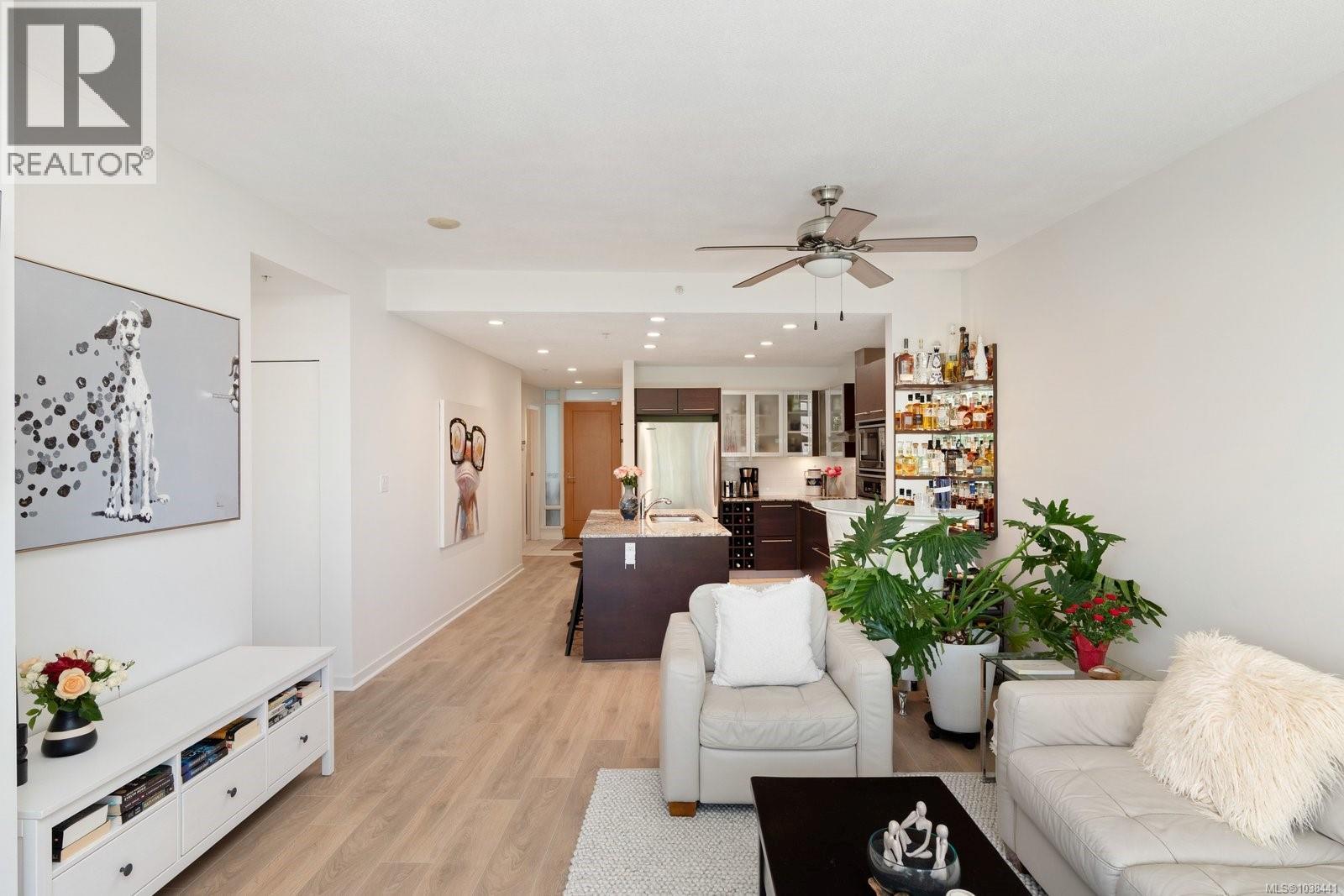 #109 68 Songhees Rd - 12