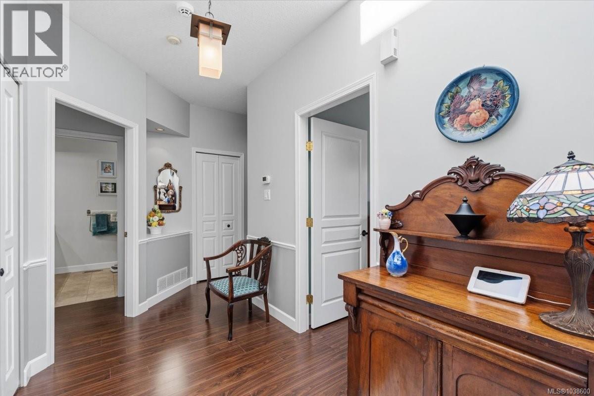 5857 Primrose Dr - 22