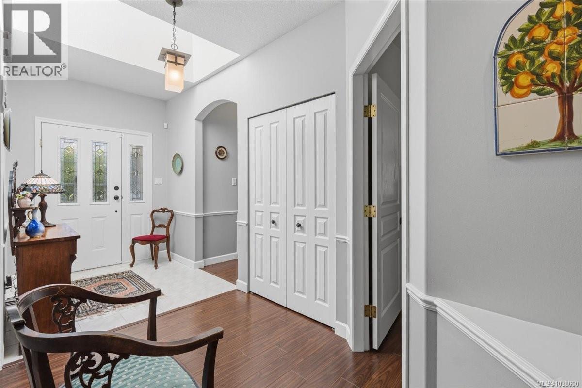 5857 Primrose Dr - 23