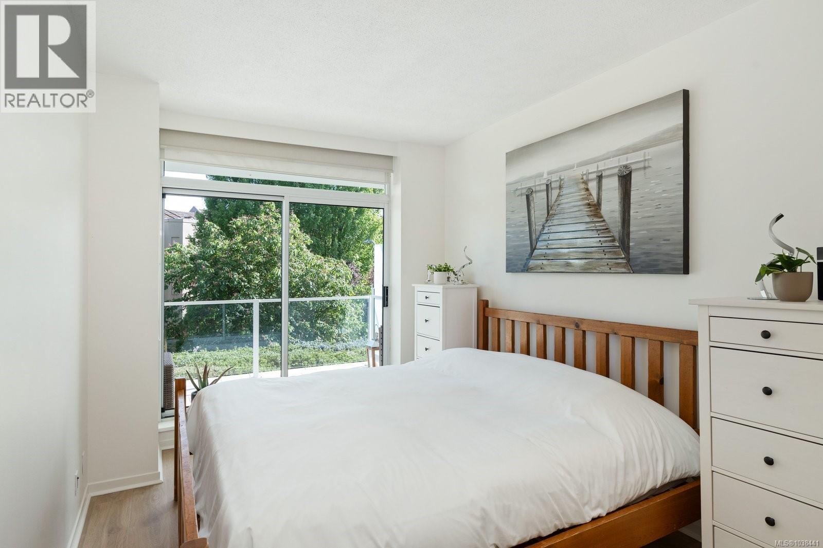 #109 68 Songhees Rd - 19
