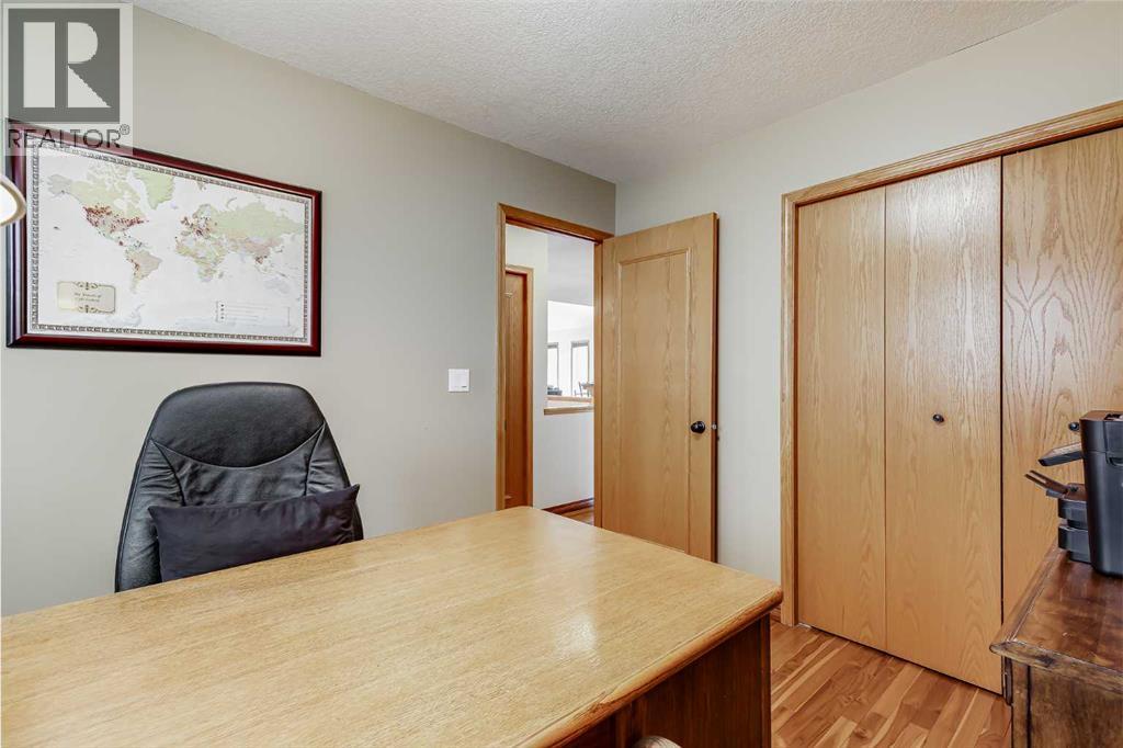 8 Mt Cascade Close SE - 18