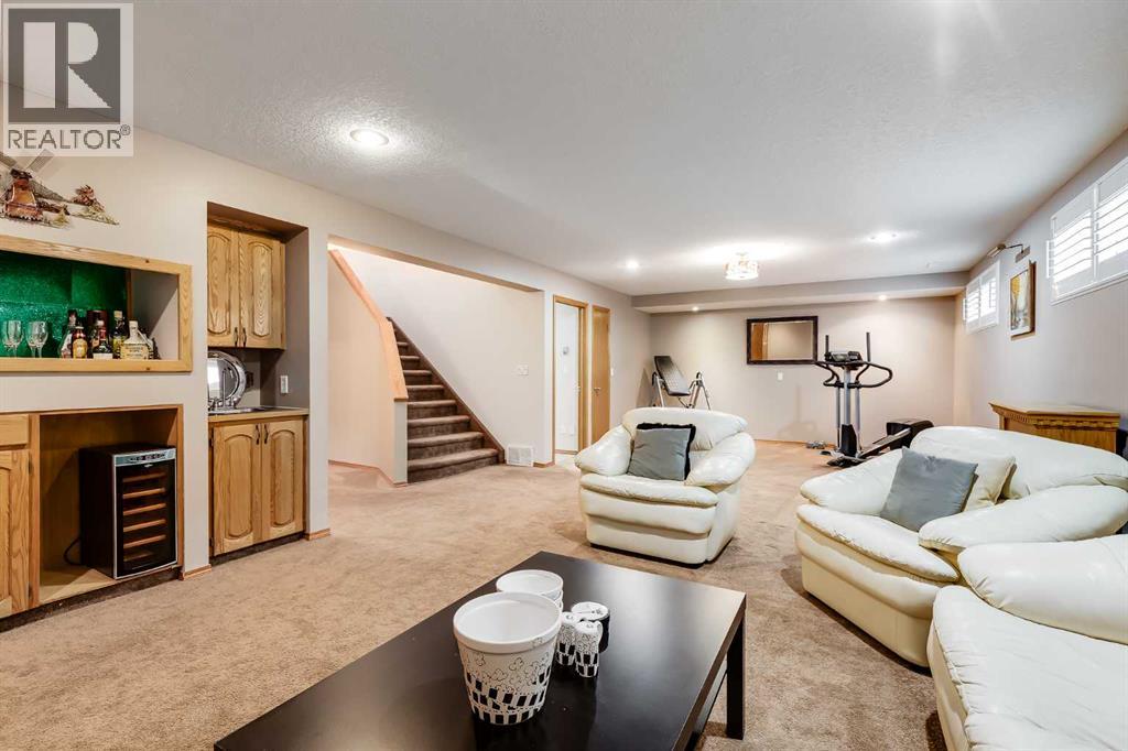 8 Mt Cascade Close SE - 23