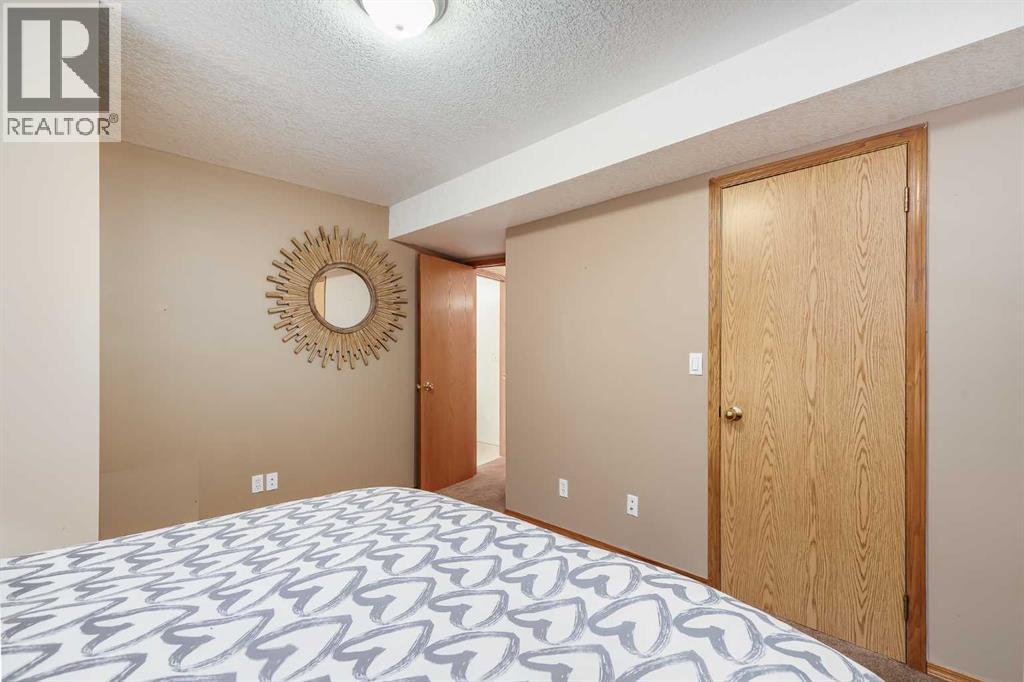 8 Mt Cascade Close SE - 27