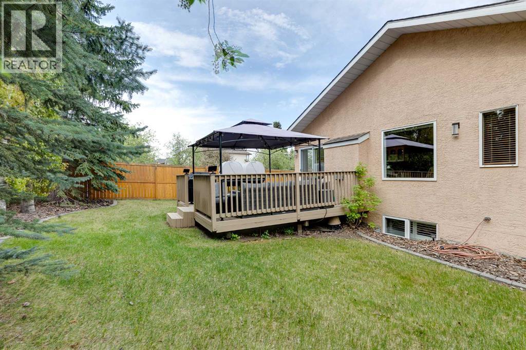 8 Mt Cascade Close SE - 38