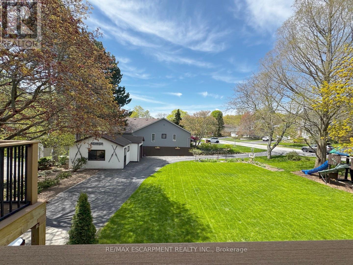 81 THOMSON DRIVE - 46