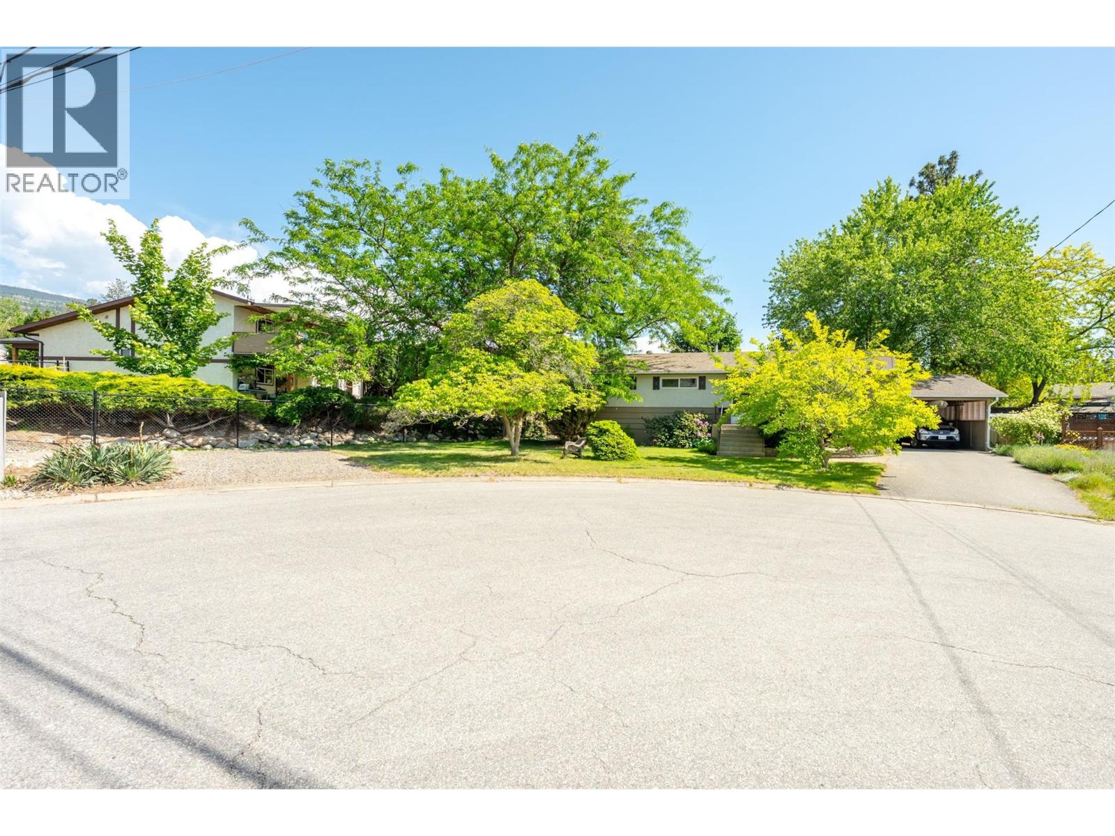 148 Woodlands Place, Penticton