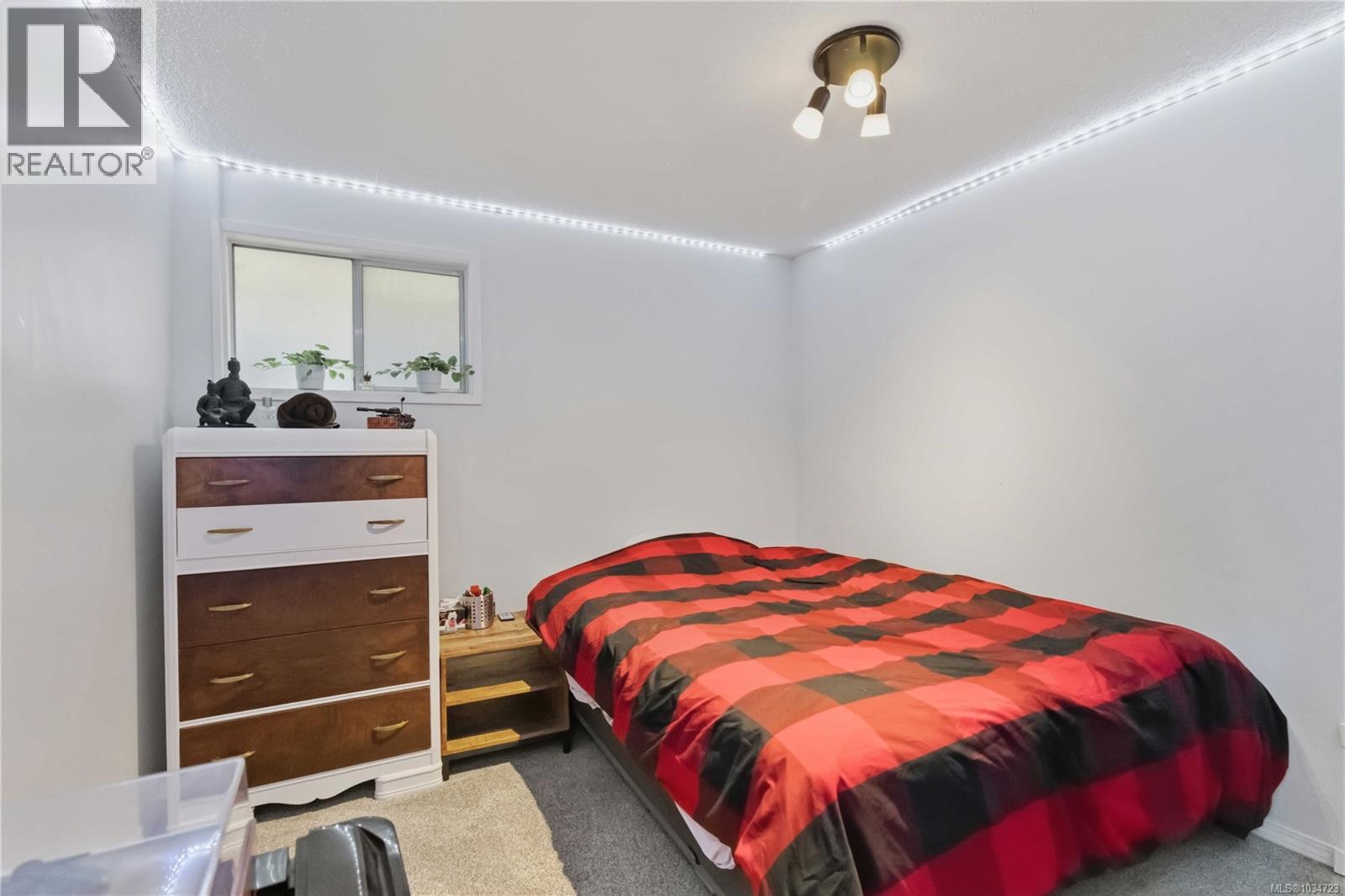 #44 3987 Gordon Head Rd - 23