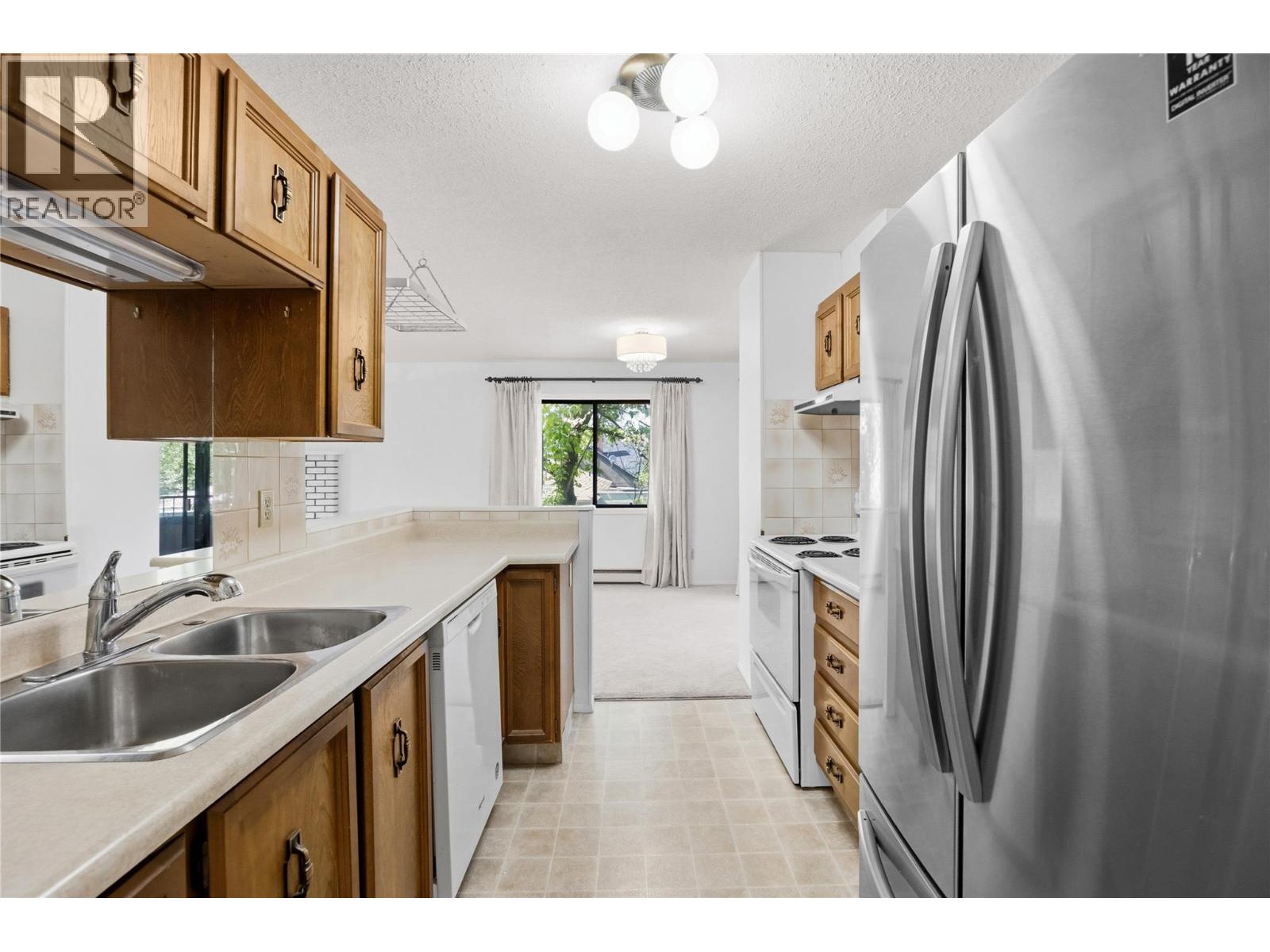 202 740 Winnipeg Street, Penticton
