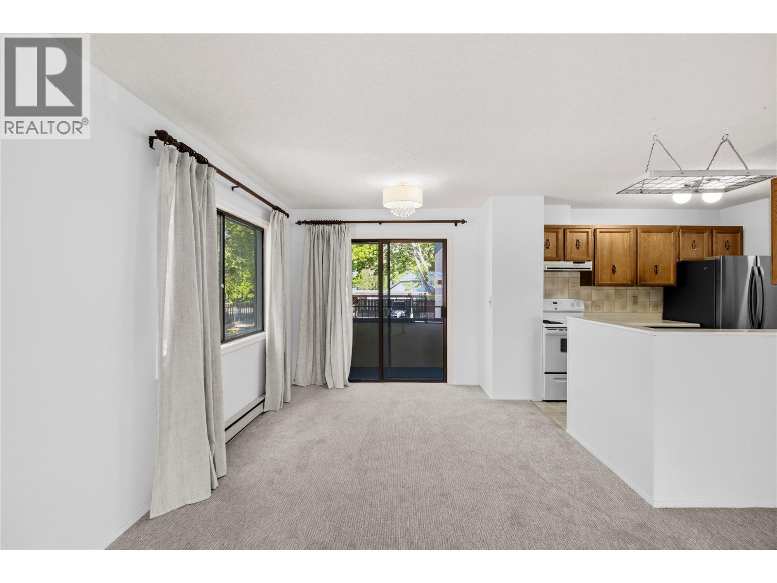 202 740 Winnipeg Street, Penticton