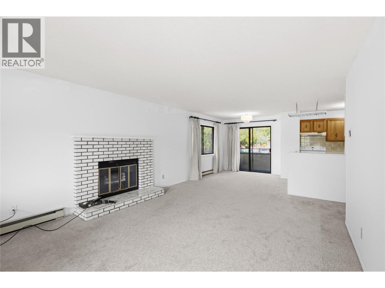 202 740 Winnipeg Street, Penticton