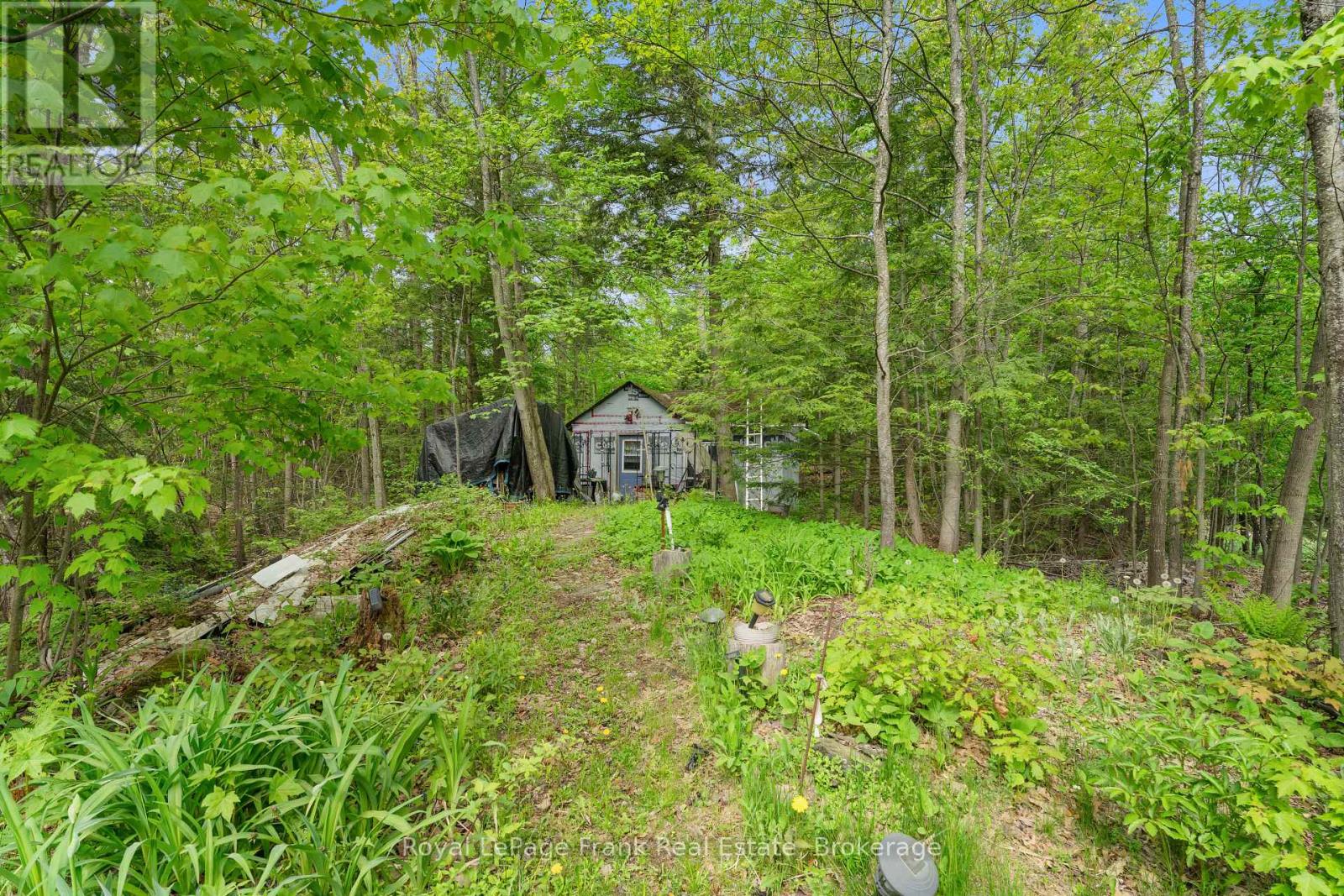 454 KENNEDY DRIVE - 15