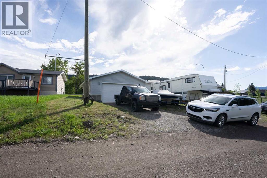 22408 27 Avenue - 30