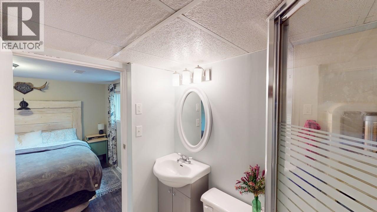 8128 96 AVENUE - 23