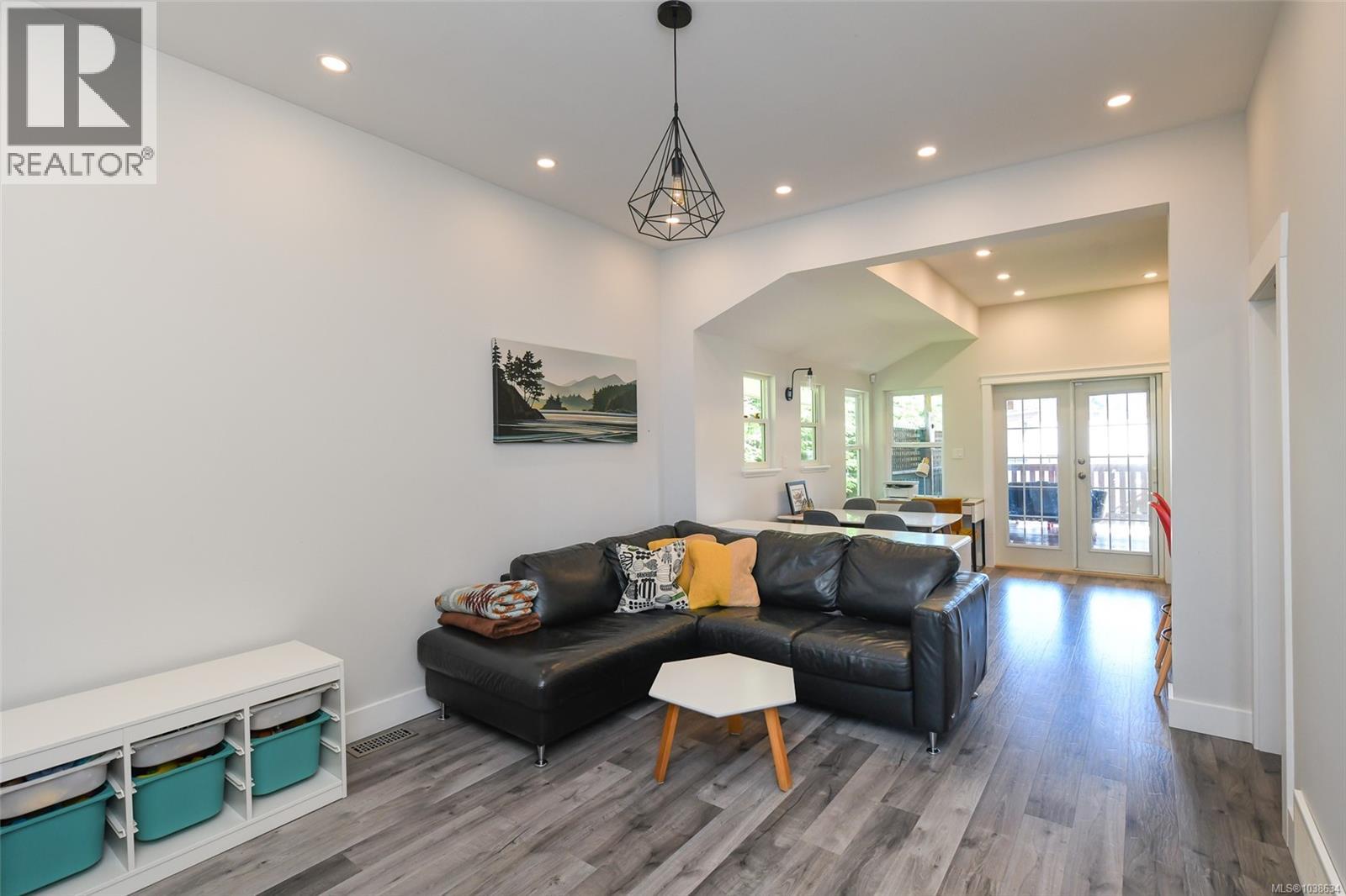 2753 Maryport Ave - 6