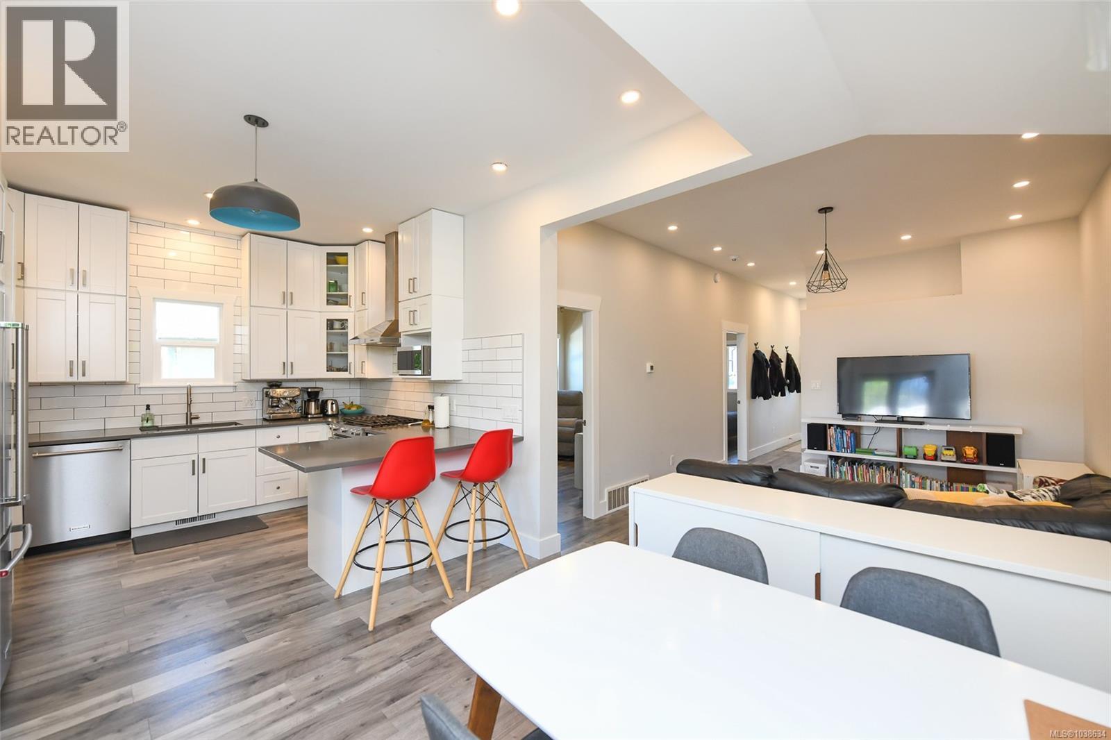2753 Maryport Ave - 10