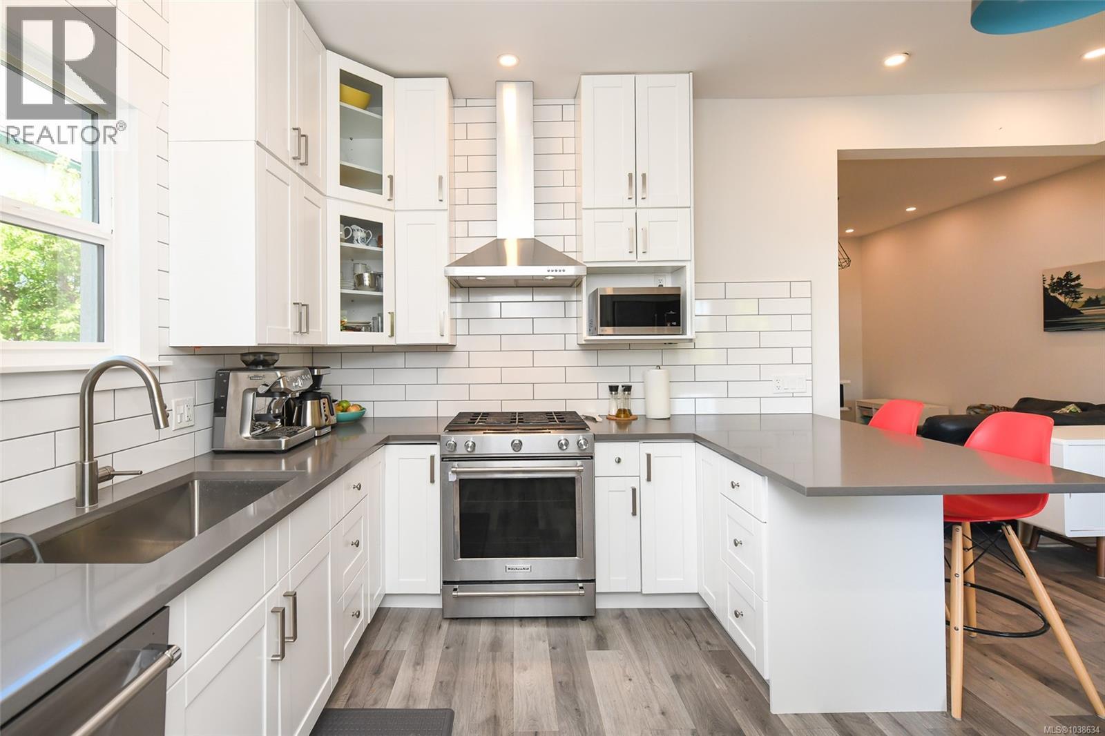 2753 Maryport Ave - 9