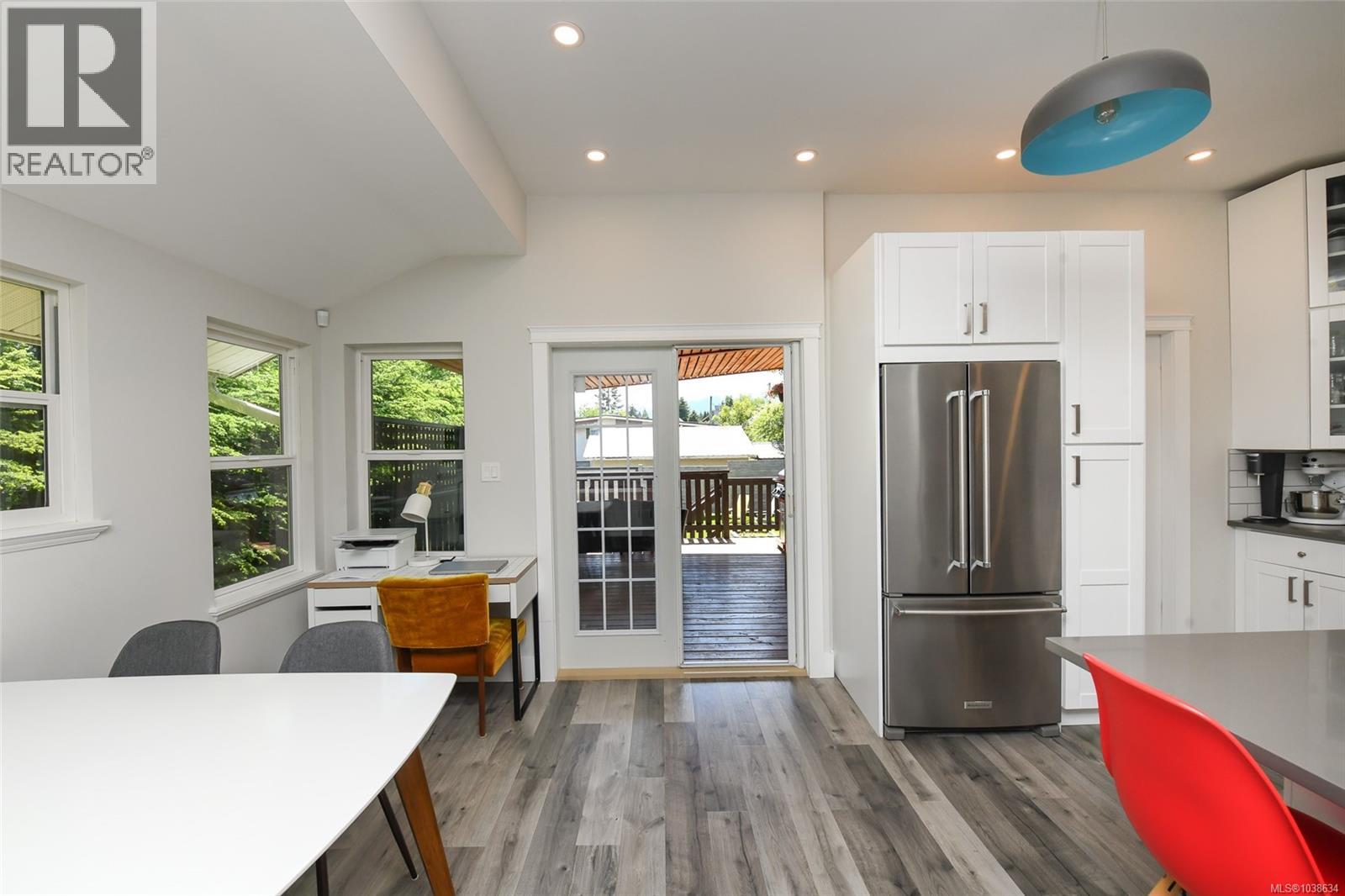 2753 Maryport Ave - 22