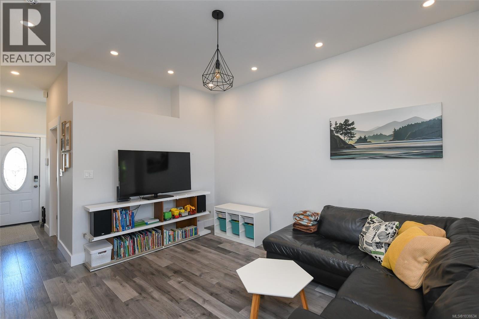 2753 Maryport Ave - 7