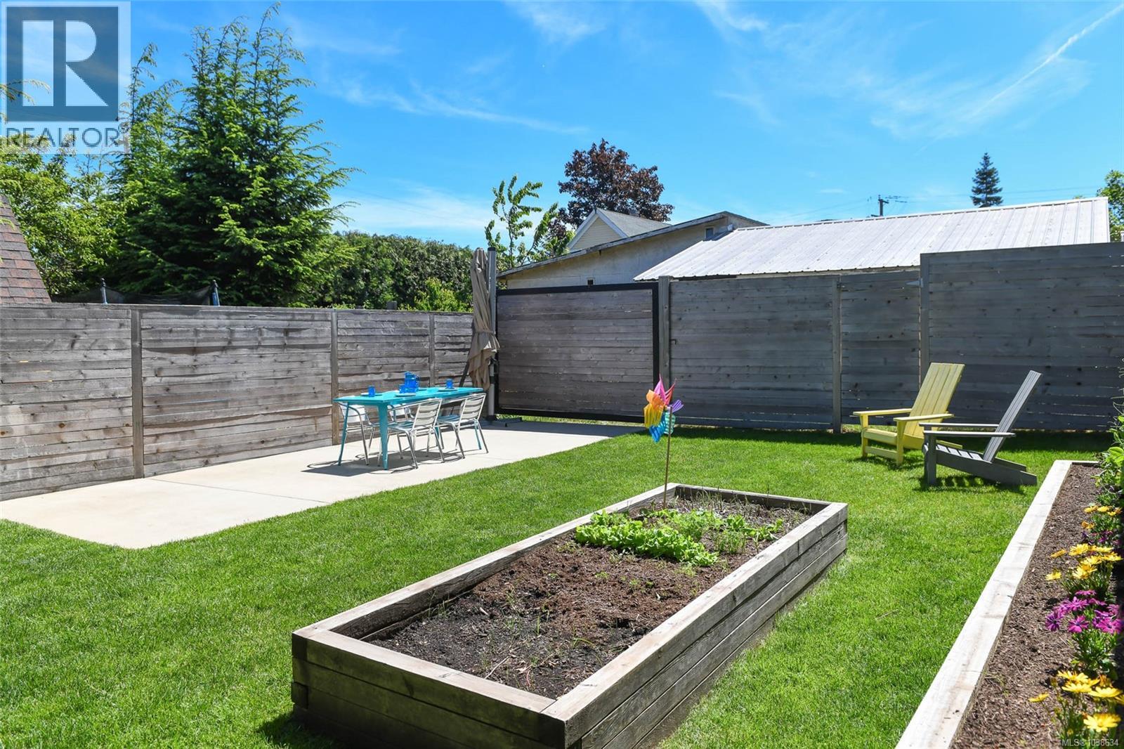 2753 Maryport Ave - 53