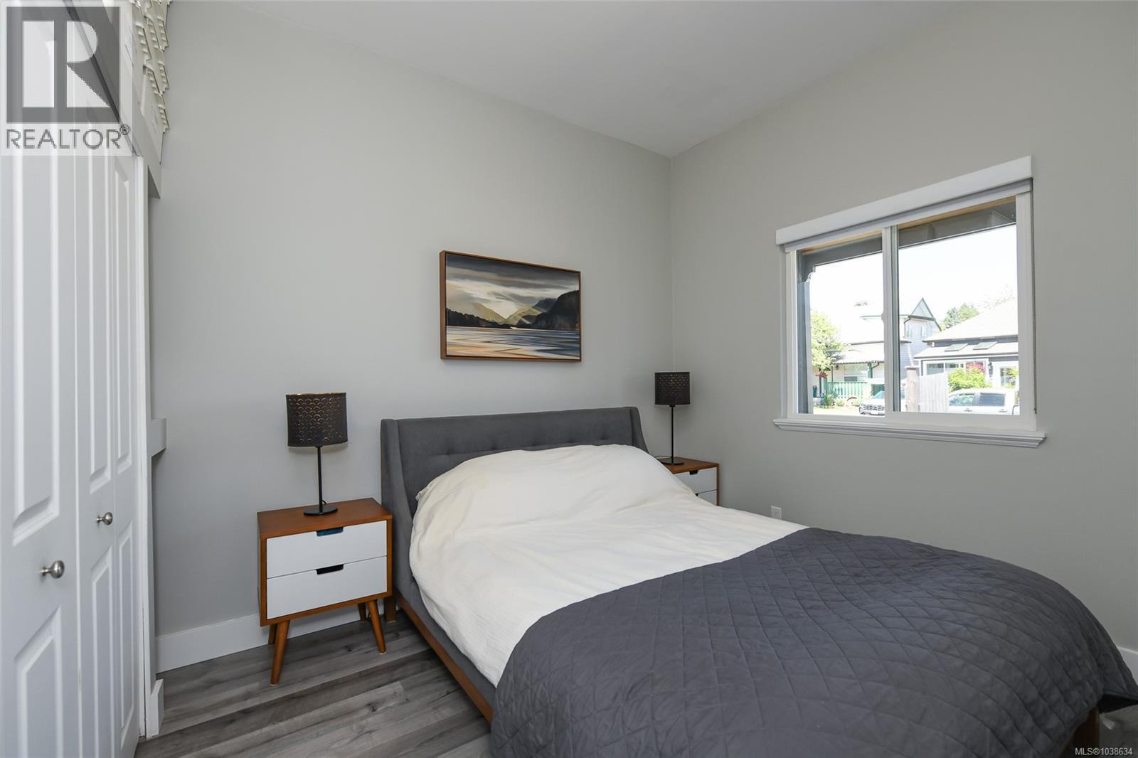 2753 Maryport Ave - 34