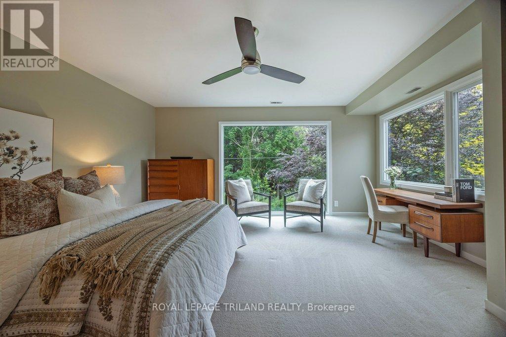 12 MAYFAIR DRIVE - 22