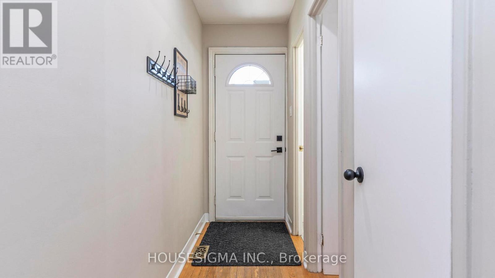16 ARBOUR GLEN CRESCENT - 3