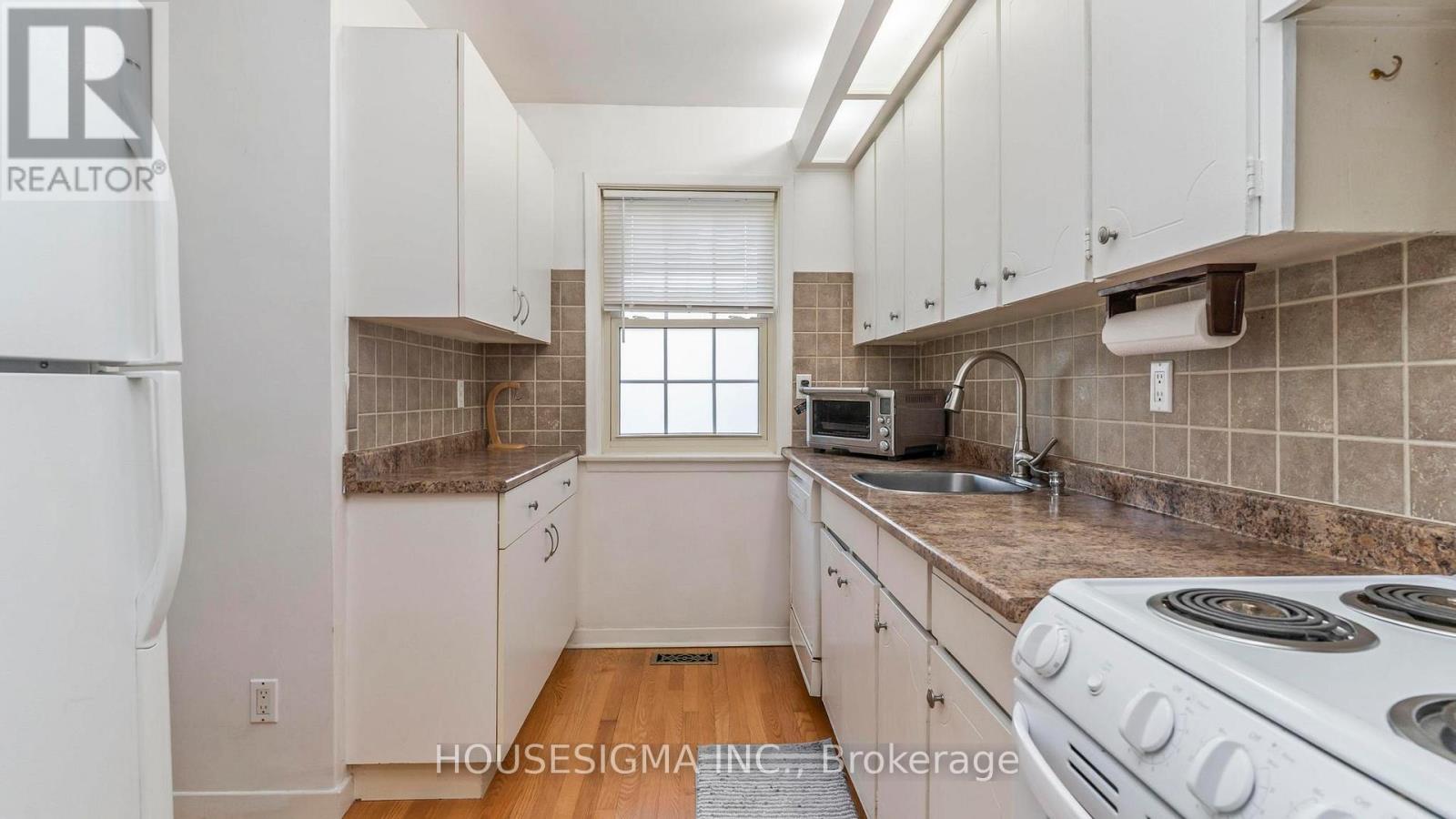 16 ARBOUR GLEN CRESCENT - 5