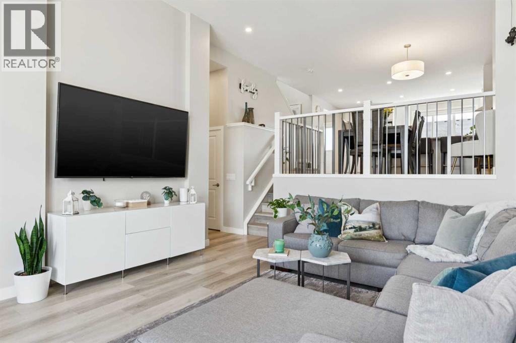 303 Masters Row SE - 12