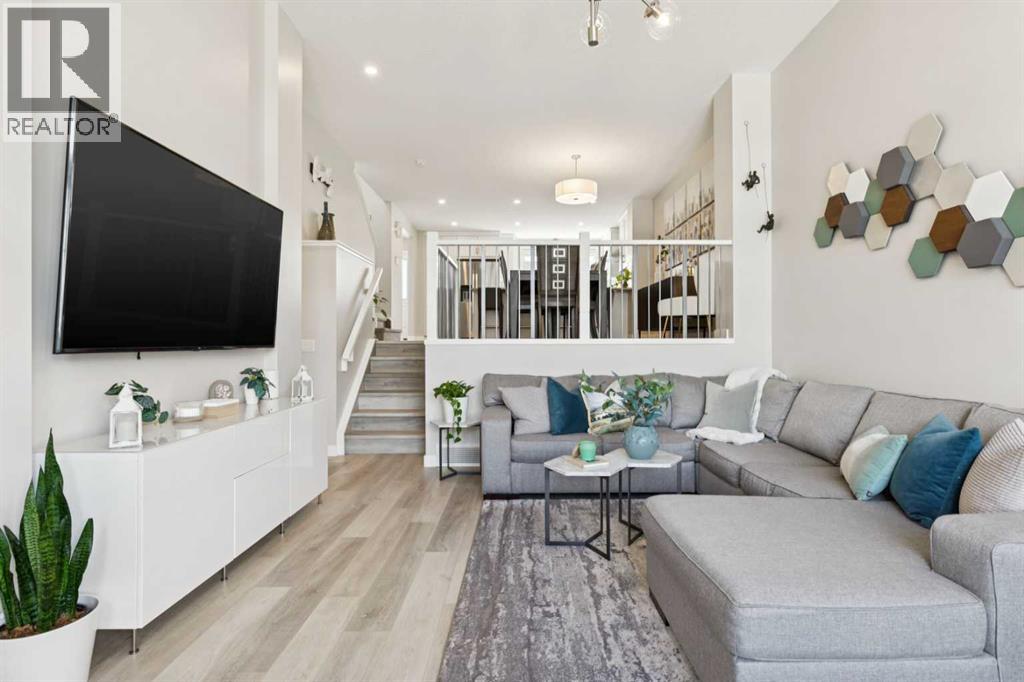 303 Masters Row SE - 11