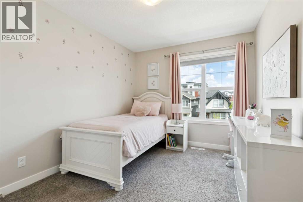 303 Masters Row SE - 24