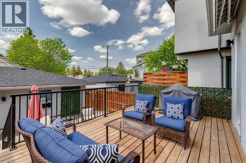 3507 41 Street SW - 44