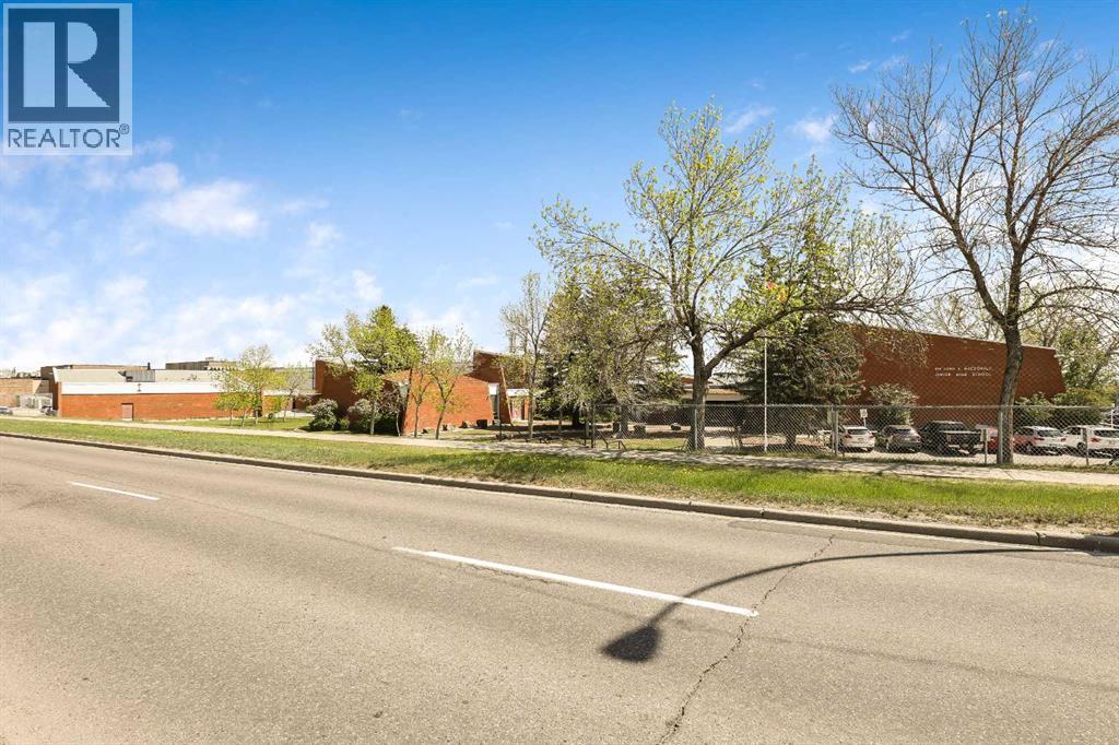 6011 Norfolk Drive NW - 48