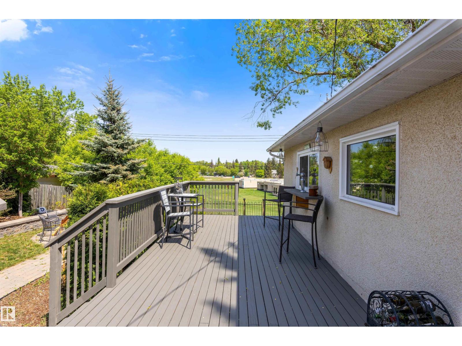 25 MOUNT ROYAL DR - 48