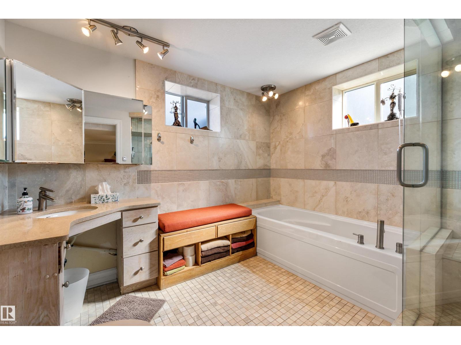 25 MOUNT ROYAL DR - 28