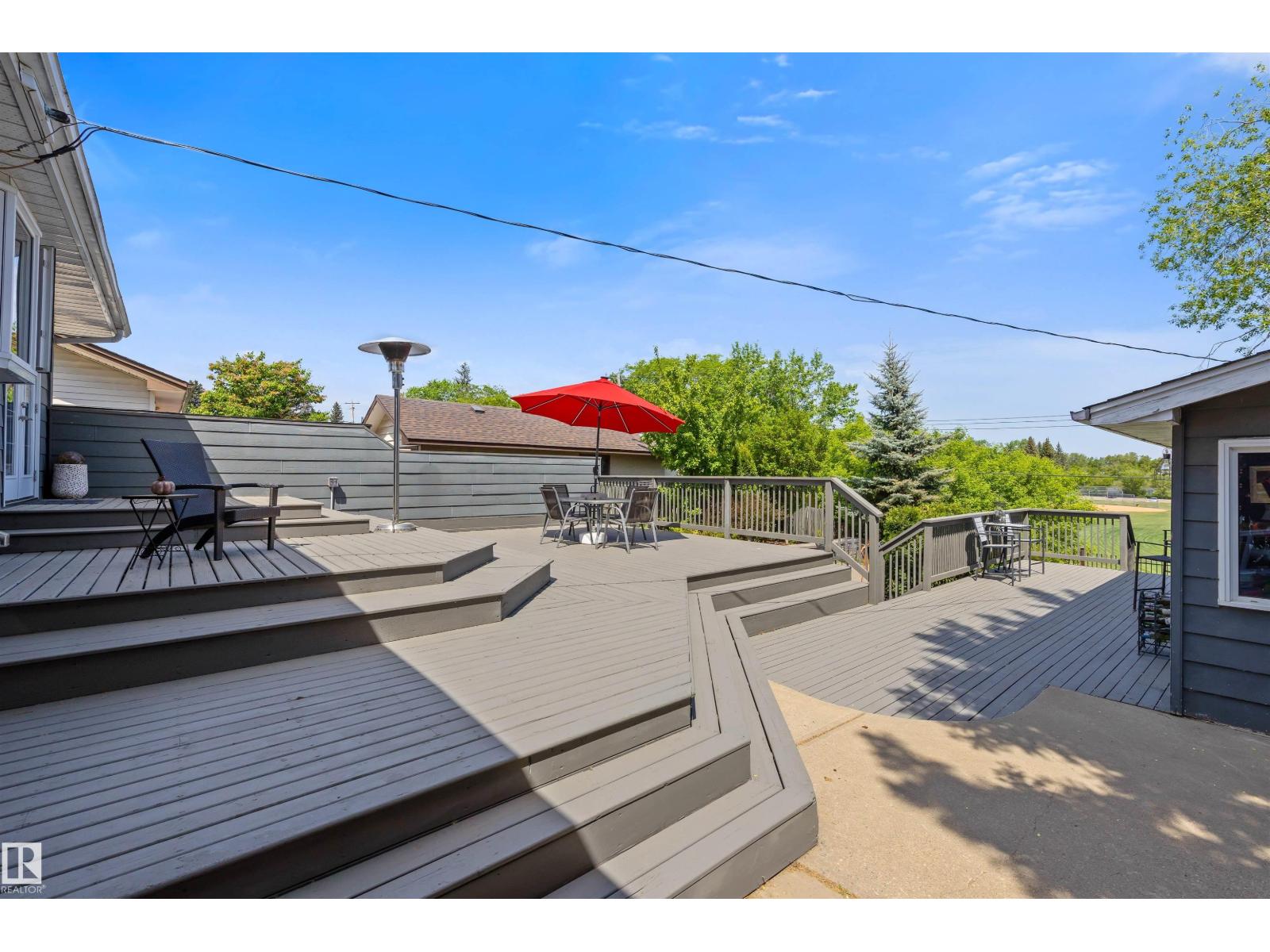 25 MOUNT ROYAL DR - 36