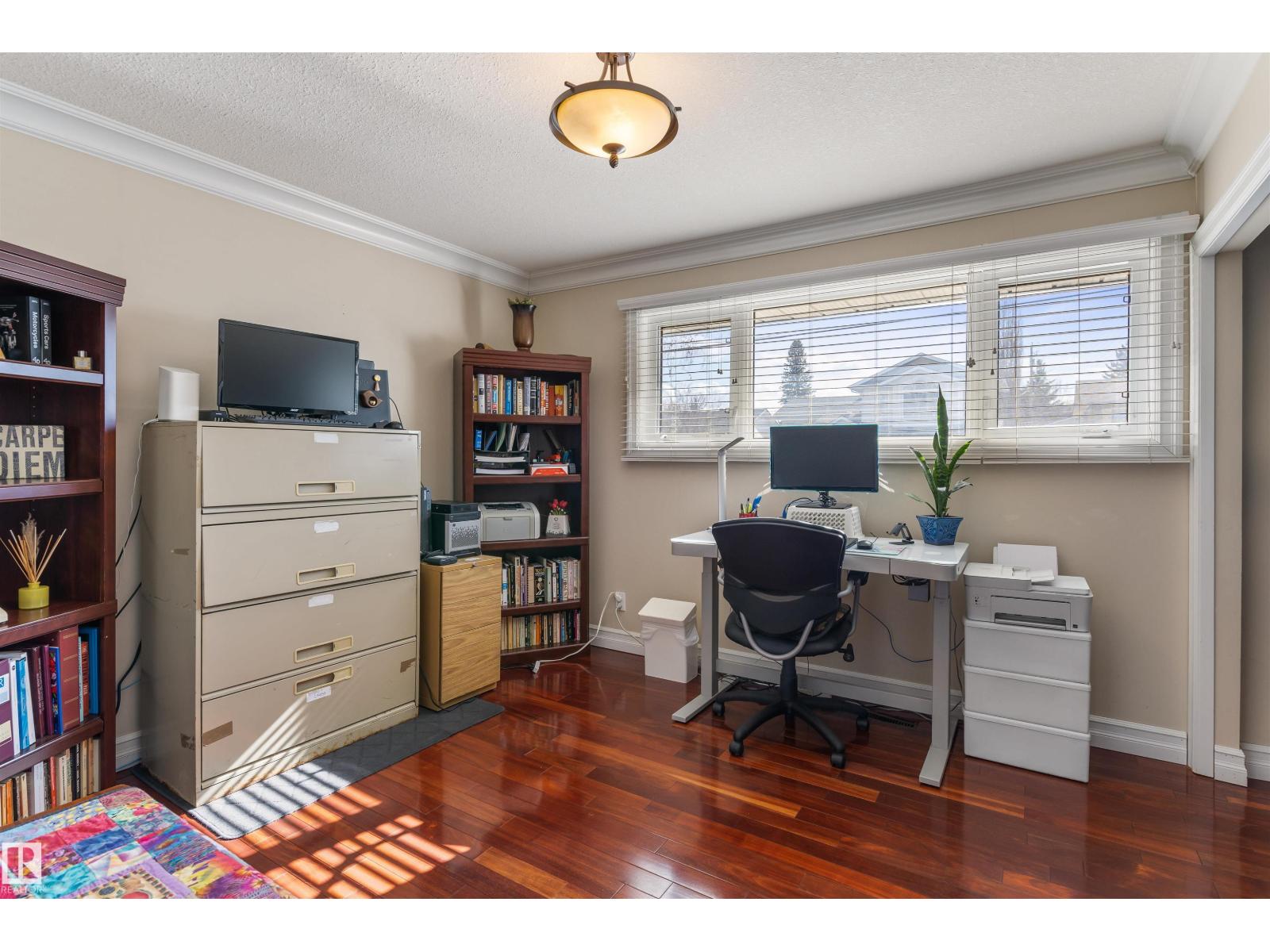 25 MOUNT ROYAL DR - 17