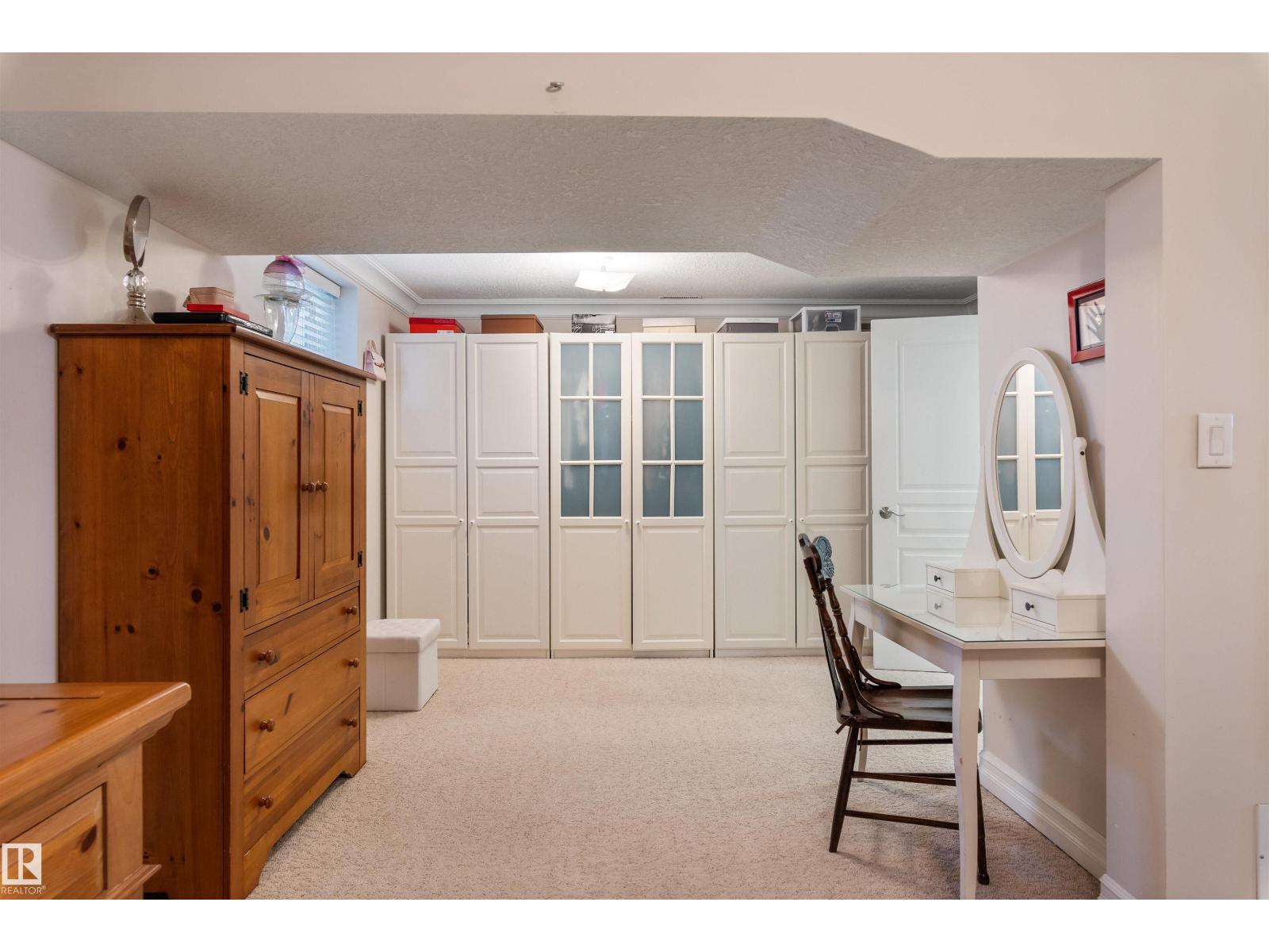 25 MOUNT ROYAL DR - 30
