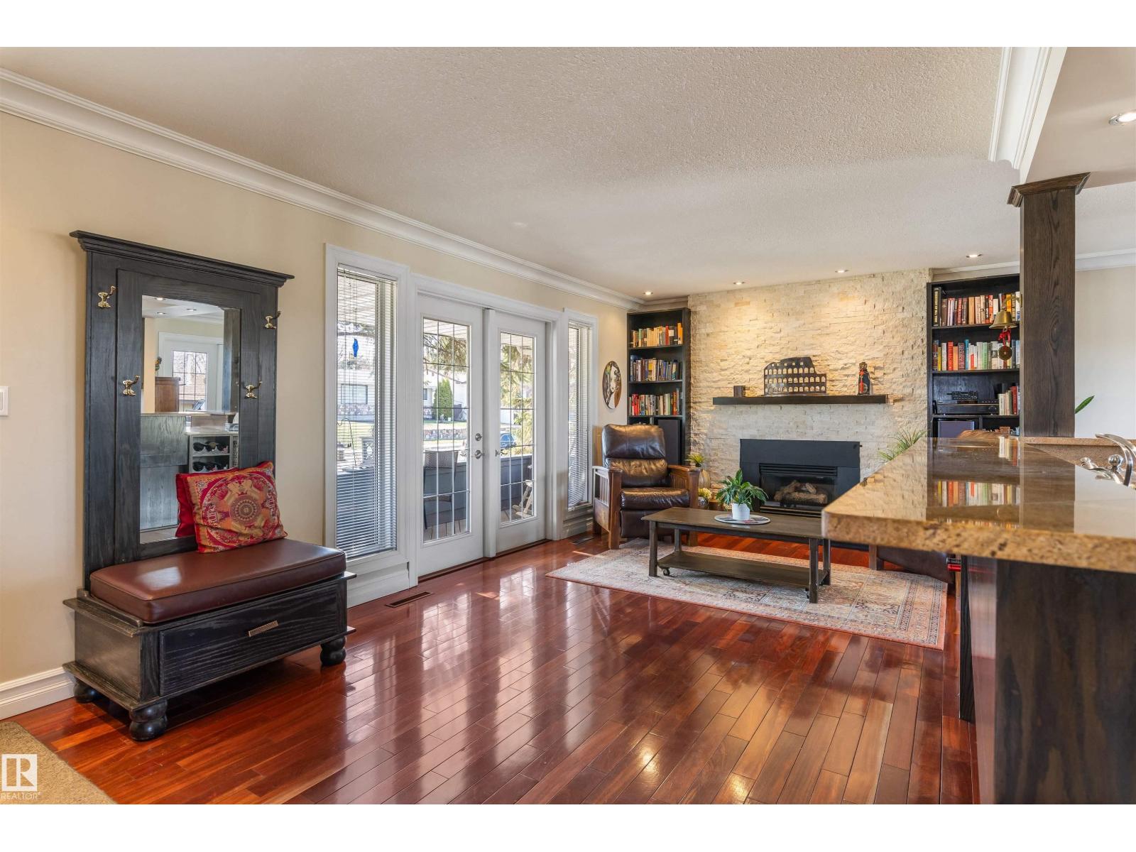 25 MOUNT ROYAL DR - 5
