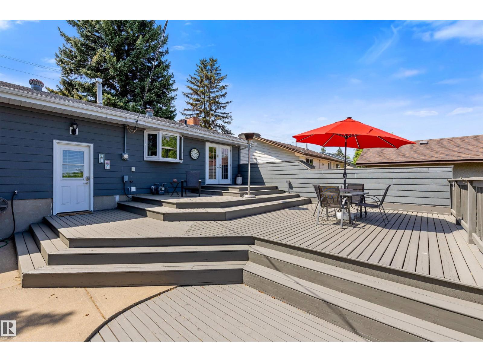 25 MOUNT ROYAL DR - 41