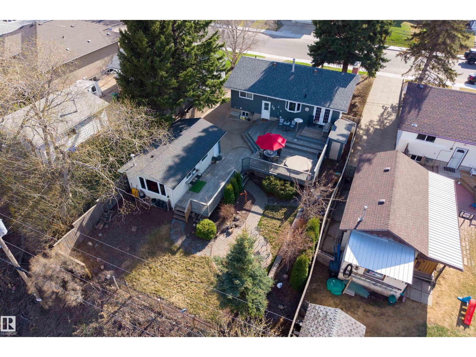 25 MOUNT ROYAL DR - 55