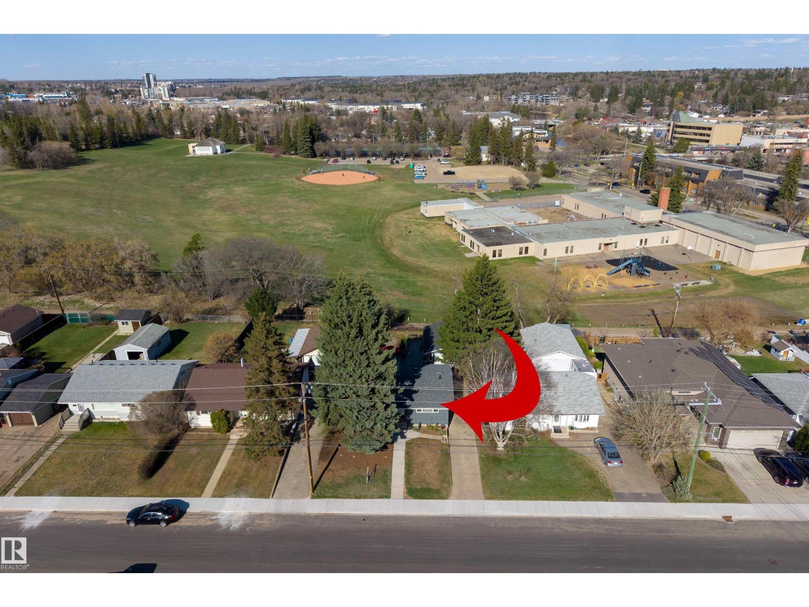 25 MOUNT ROYAL DR - 58