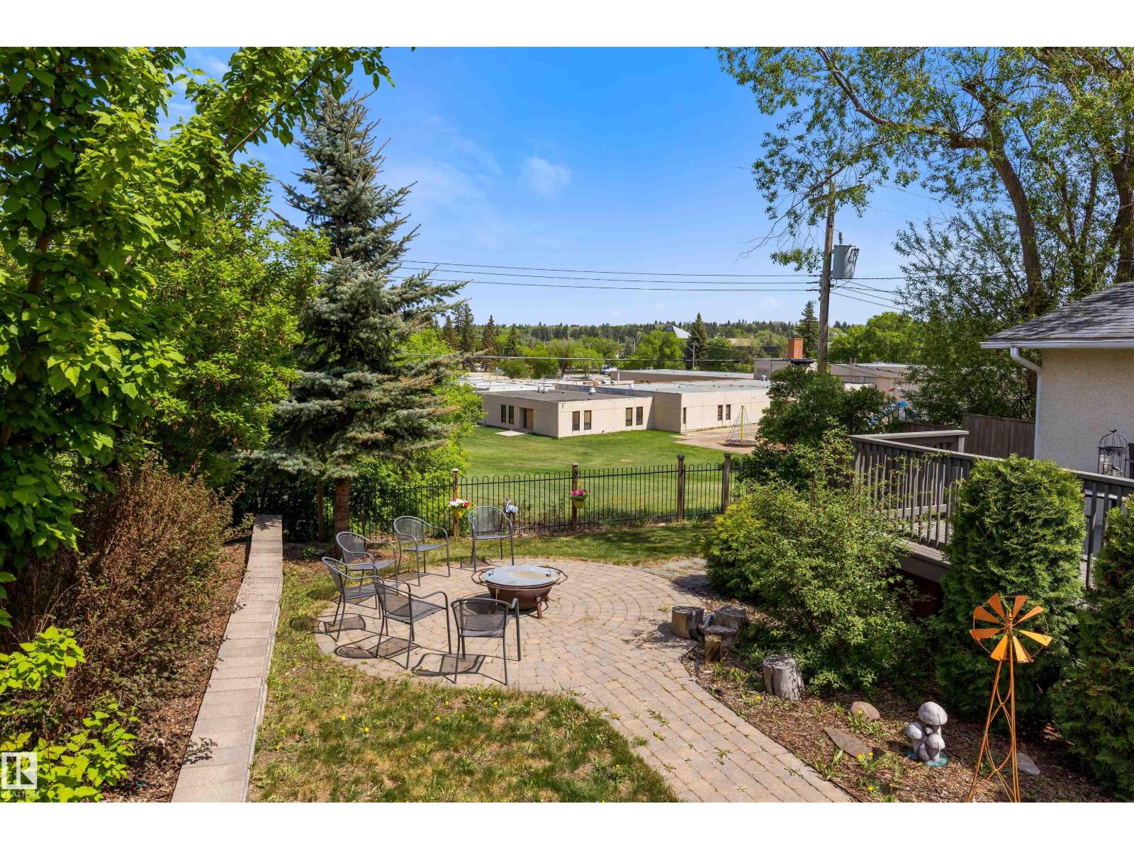 25 MOUNT ROYAL DR - 53