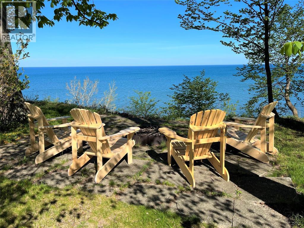 4084 Bluepoint DRIVE - 42